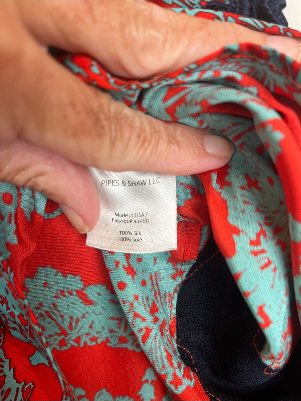 Veronica Beard 100% Silk Tank Red Teal Floral V-Neck Navy Lace-Trim Size Large - Picture 6 of 8